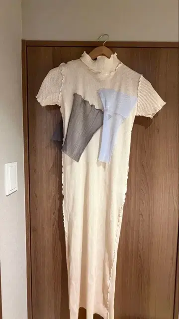 코토하 요코자와 원피스