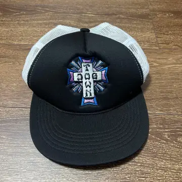 Dog town 자수 크로스 디자인 트래커 캡