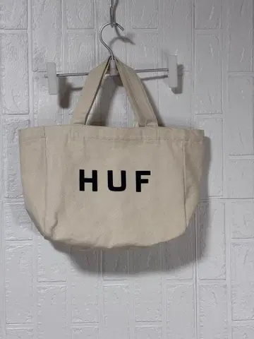 HUF 토트백 베이지 내 포켓 부착