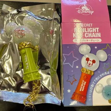 디즈니 스토어 응원봉 키체인 닉