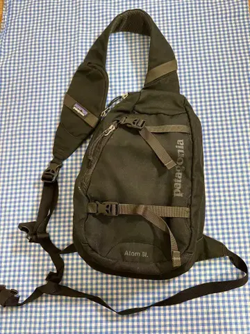 파타고니아 아톰 슬링 8L ATOM SLING 원숄더백 블랙