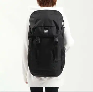 New Era 블랙 백팩