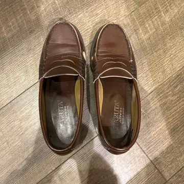 브라운 로퍼 스무스 가죽