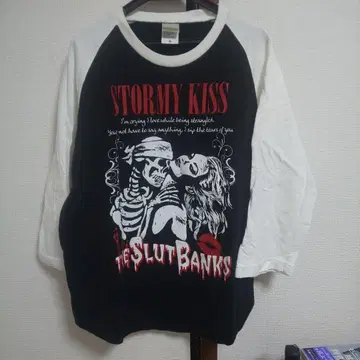 THESLUTBANKS 7부 소매 T셔츠 M 사이즈 구제 의류