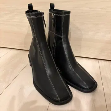 ZARA 대비 스티치 숏부츠 39