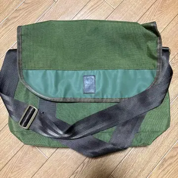 정가 15800엔 새상품급! 크롬 메신저 백 숄더백 카키