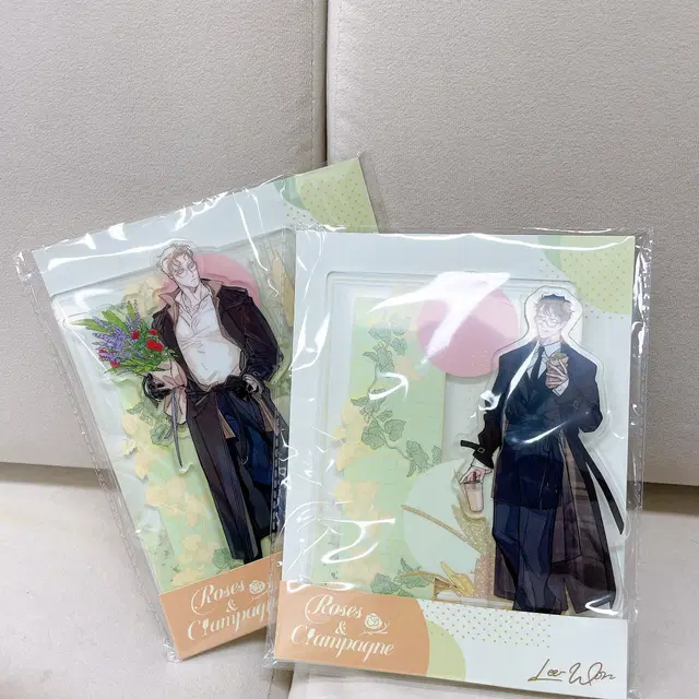 미개봉 장미와 샴페인 아크릴스탠드 2종