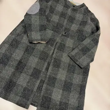 10 in a bed 코트 체크