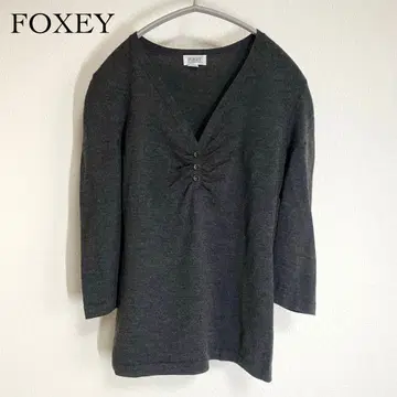 폭시 부티크 다크 그레이 V넥 스웨터 7부 소매 울