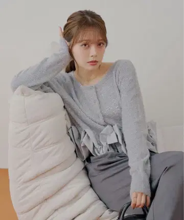 Chico 꼬임 프릴 디자인 라메 샤기 가디건 그레이