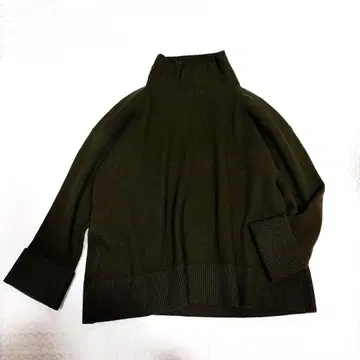 맥피 라무즈울 터틀넥 니트 루즈핏 그린