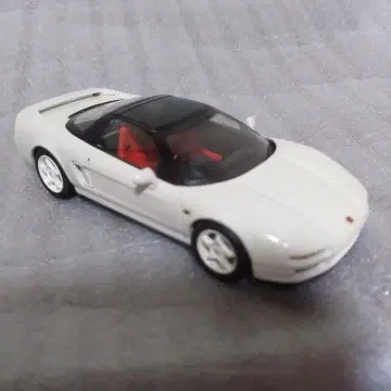 화이트 오픈 스포츠카 HONDA NSX (KYOSHO)