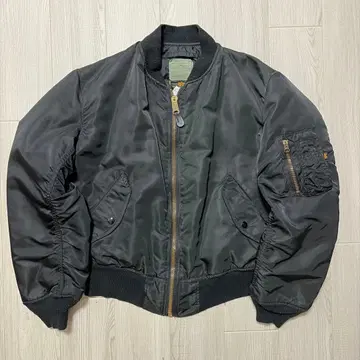 80s Alpha Ma-1 usa 블랙 쇼트 기장 AVIREX