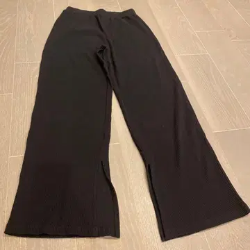 BORN FREE 블랙 슬랙스 32