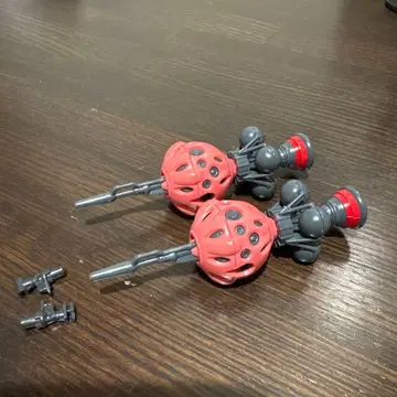 빨간색 건담 비트만