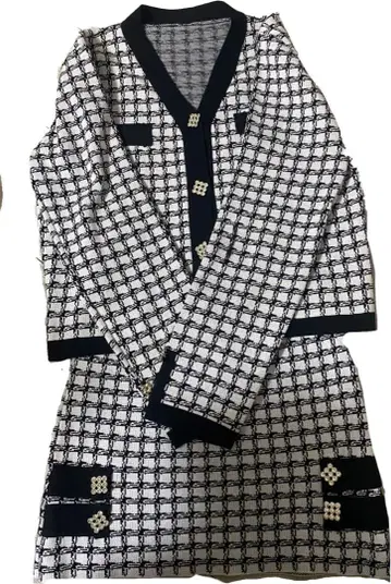 체크 무늬 셋업 ( 화이트/블랙 )