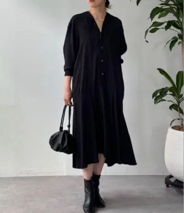 비어즐리 칼라리스 원피스