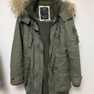 Body Dessert 후드 부착 모즈 코트