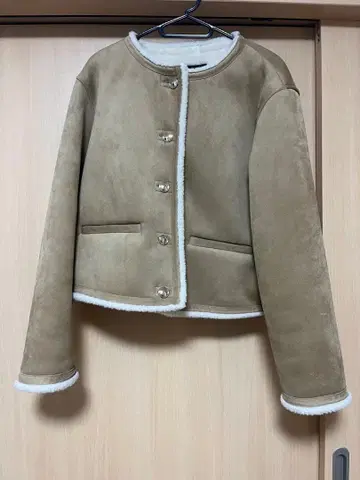 ZARA 더블 페이스 골드 버튼 자켓 무스탕 숏코트