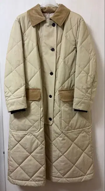 드레 스테리아 퀼팅 코트 사이즈 38