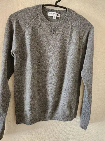 미착용 UNIQLO x 이네스 캐시미어 니트