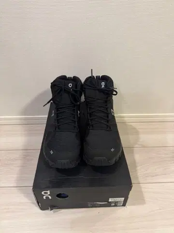 On Cloudrock Waterproof 올 블랙 US8