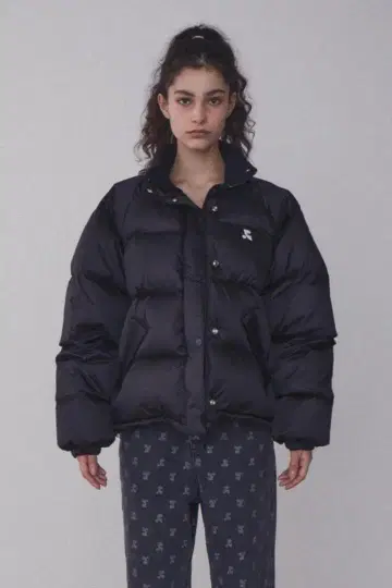 Rest & Recreation 다운