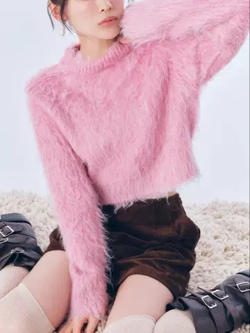 LILY BROWN 라메 샤기 니트 풀오버