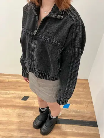 adidas 블랙 데님 자켓 XS