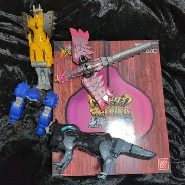 DX 돈 로보타로 가동 증강판 & 출진 옵션이라는 세트와 수행원들