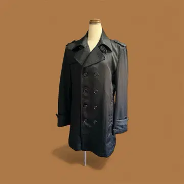 블랙 더블 브레스트 트렌치코트