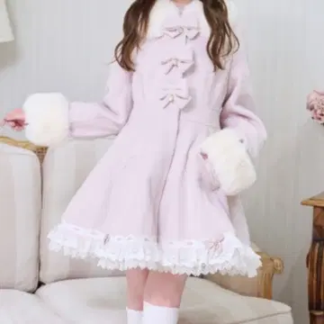 LIZLISA 백 티어드 리본 코트