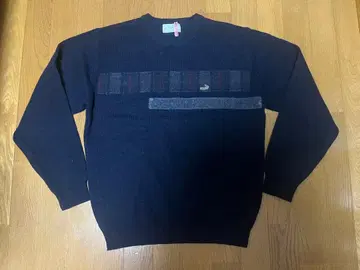 [ Crocodile ] 네이비 울 혼방 스웨터 M (클리닝 완료)