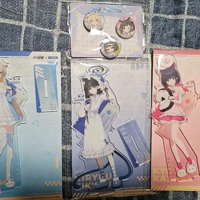 블루 아카이브 토키 키쿄 카즈사 로손 콜라보 아크릴 스탠드 일괄