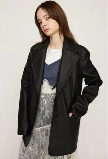 SLY 블랙 가죽풍 자켓