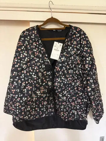 ZARA 꽃무늬 퀼팅 자켓 M 사이즈 미사용 택 포함