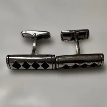 던힐 다이아몬드 무늬 커프 링크스 실버제