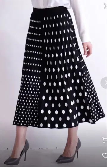 도트 무늬 니트 스커트
