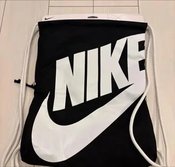 [ 새상품/미사용 ] Nike 냅색 블랙/화이트