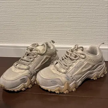 FILA 그레이 스니커즈