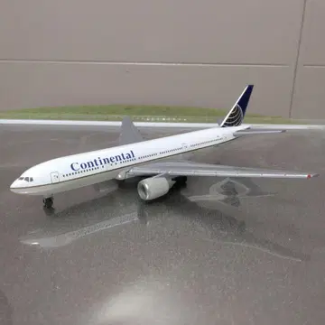 헬파 1/500 콘티넨탈 항공 보잉 B777-200