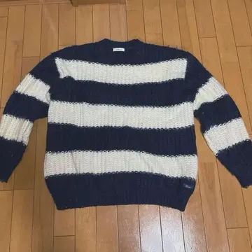 ONCILY 브러쉬드 보더 니트 M 사이즈