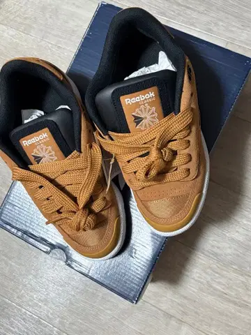 Reebok CLUB C BULK 23cm