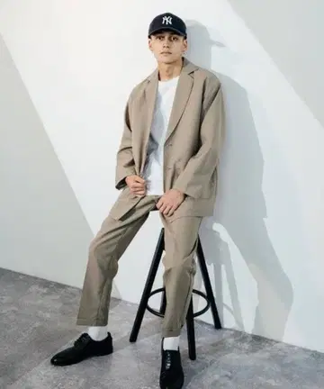 [ 미사용 새상품 ] 셋업 테일러드 자켓 & 테이퍼드 팬츠