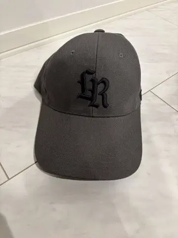 [ 미사용 새상품 ] 리베이로 ribeiro 로고 캡 차콜 그레이