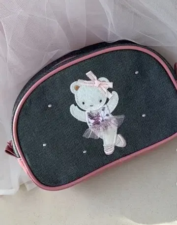 [ 새상품,익명 배송 ] 파미리아 스티나 콜라보 파우치