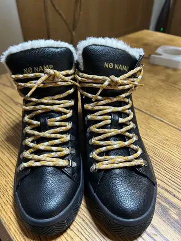 NO NAME 퍼 하이컷 스니커즈 블랙 새상품급