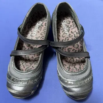 스케쳐스 펌프스 스트랩 웨지솔 그레이 스팽글