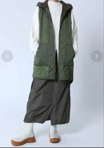 LASUD 올리브 그린 퀼팅 롱 베스트 라슈드