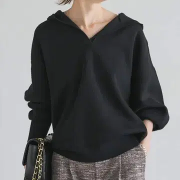 새상품 NOBLE 접결 턱편직 후드 풀오버